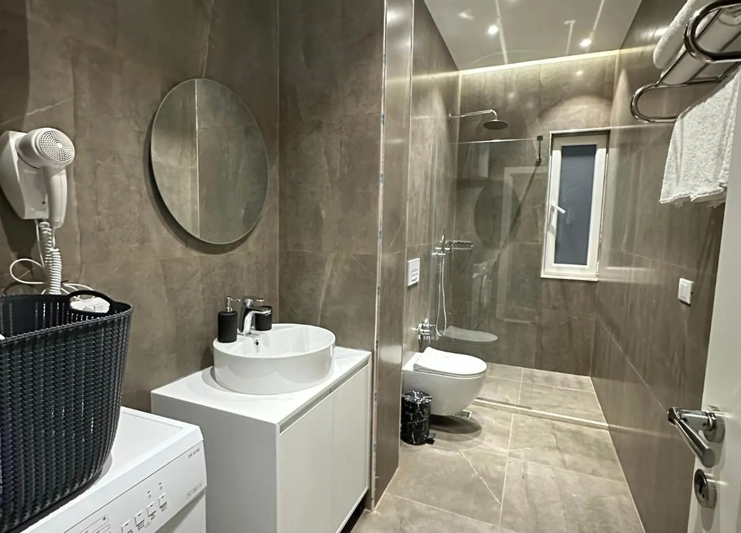 Delux Suite 104 地拉那 公寓